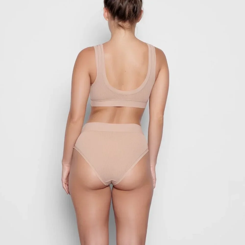 SKIMS Summer Mesh‎ Brief Lot of 2 Clay Cocoa XS